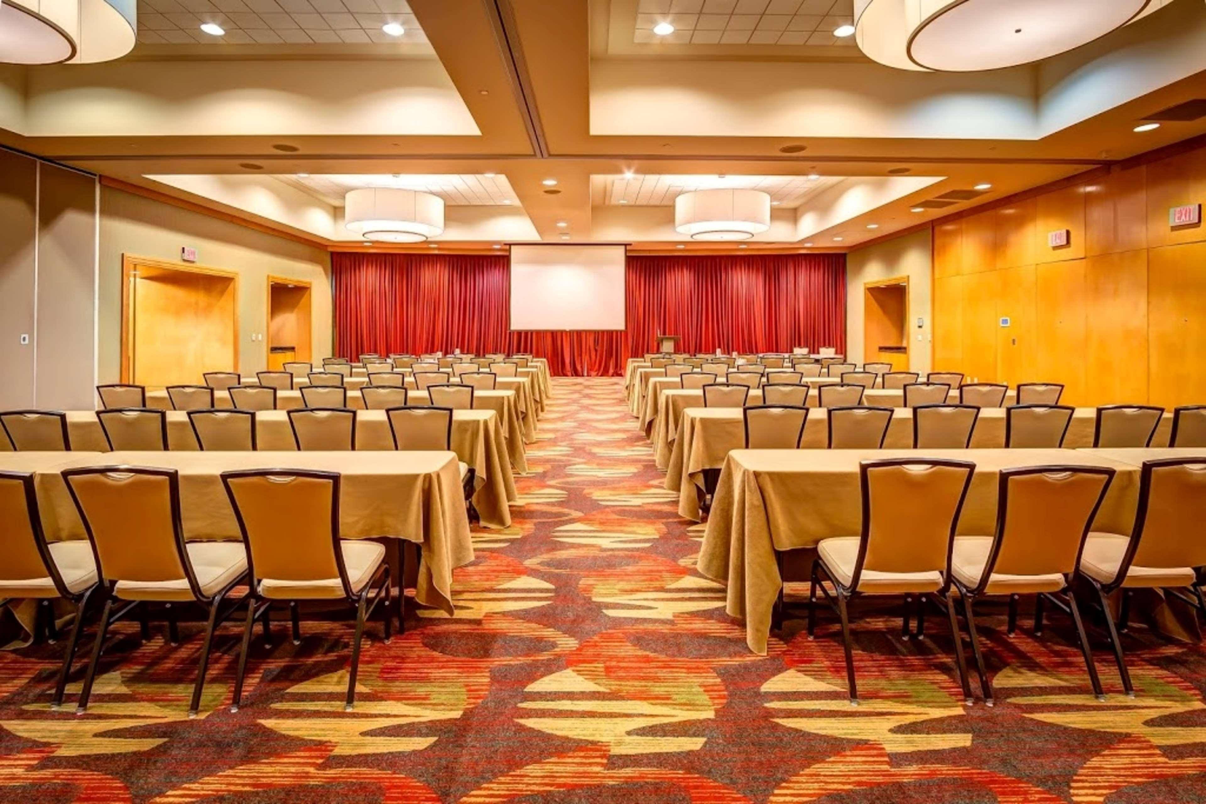 Embassy By Hilton Houston-energy Corridor Hotel Houston