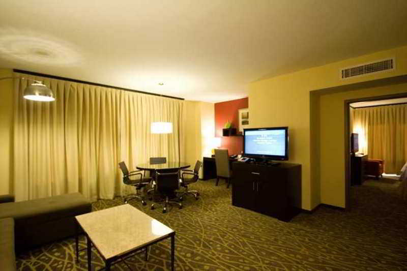 Embassy By Hilton Houston-energy Corridor 4*